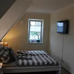 Reetdachhaus We 04 